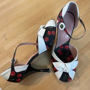 C. Label Pinup-Style Cherry Peep-Toes